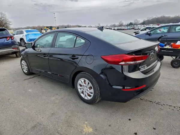 5NPD74LF0JH358174 2018 HYUNDAI ELANTRA - Image 2