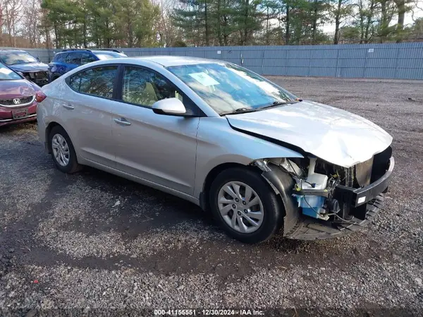 5NPD74LF0JH377386 2018 HYUNDAI ELANTRA - Image 1