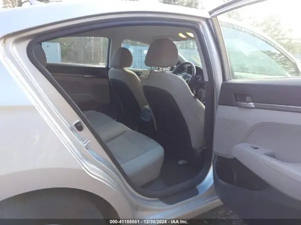 5NPD74LF0JH377386 2018 HYUNDAI ELANTRA - Image 8