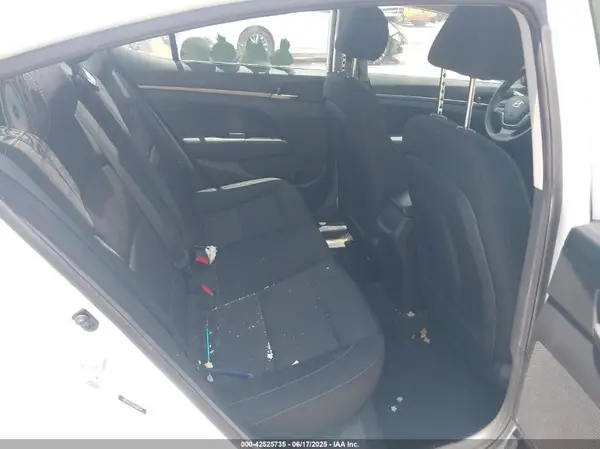 5NPD74LF0JH385164 2018 HYUNDAI ELANTRA - Image 8