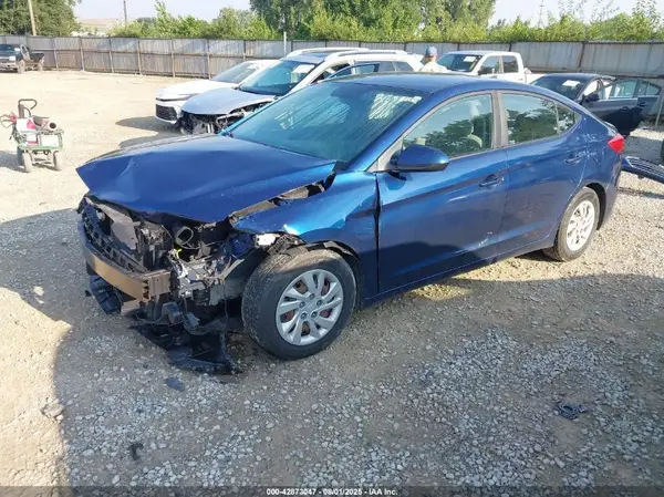 5NPD74LF0JH386640 2018 HYUNDAI ELANTRA - Image 2
