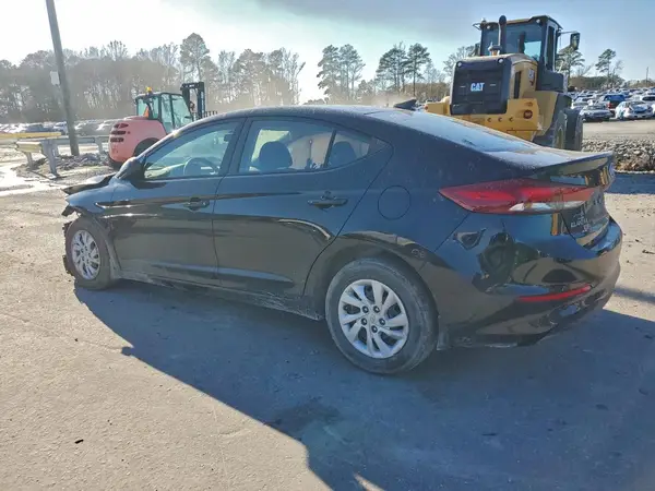 5NPD74LF0JH389005 2018 HYUNDAI ELANTRA - Image 2