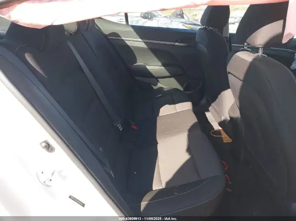 5NPD74LF0JH389229 2018 HYUNDAI ELANTRA - Image 8