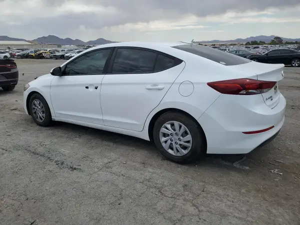 5NPD74LF0JH392132 2018 HYUNDAI ELANTRA - Image 2
