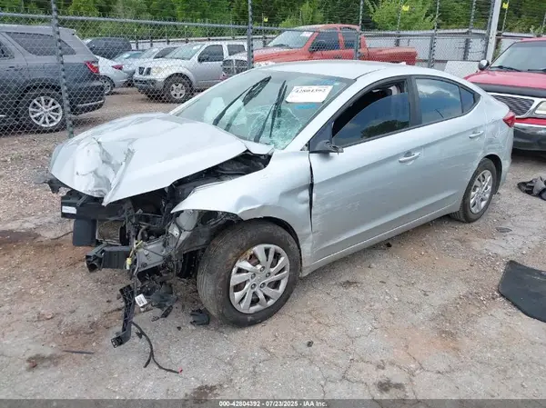 5NPD74LF0JH401685 2018 HYUNDAI ELANTRA - Image 2