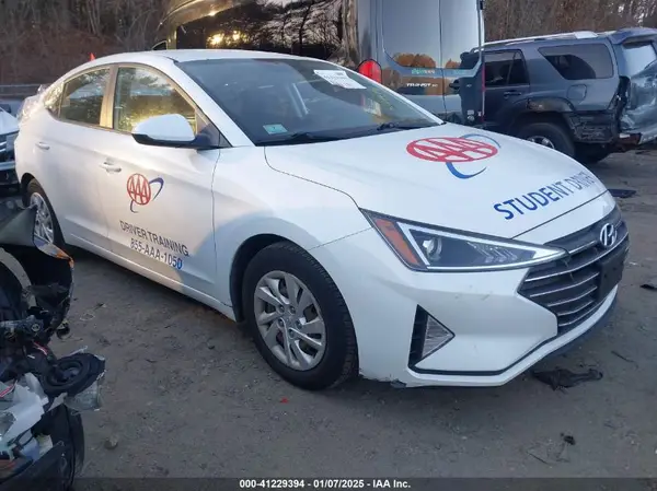 5NPD74LF0KH406242 2019 HYUNDAI ELANTRA - Image 1