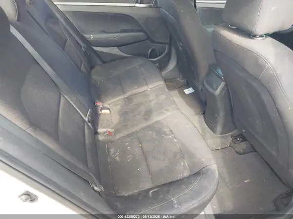 5NPD74LF0KH411781 2019 HYUNDAI ELANTRA - Image 8