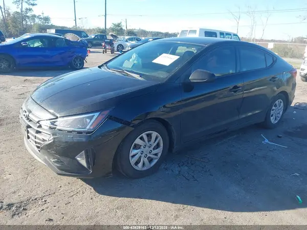5NPD74LF0KH415992 2019 HYUNDAI ELANTRA - Image 2