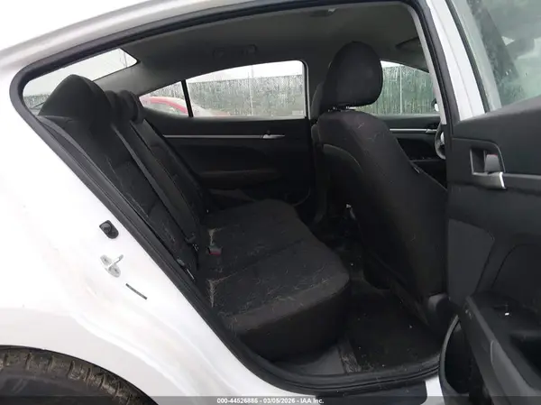 5NPD74LF0KH422697 2019 HYUNDAI ELANTRA - Image 8