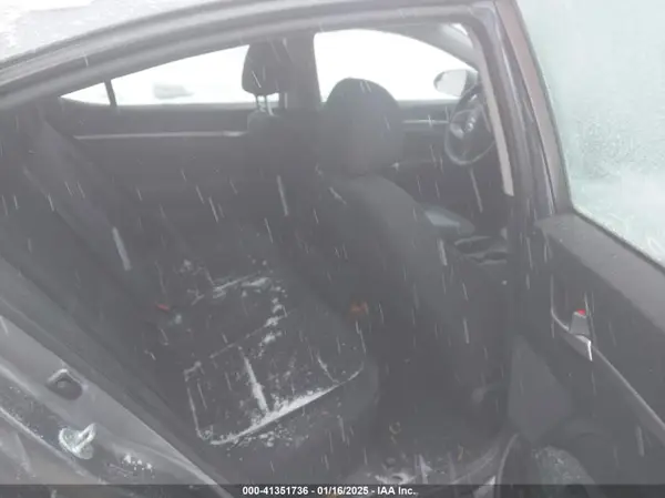 5NPD74LF0KH423655 2019 HYUNDAI ELANTRA - Image 8