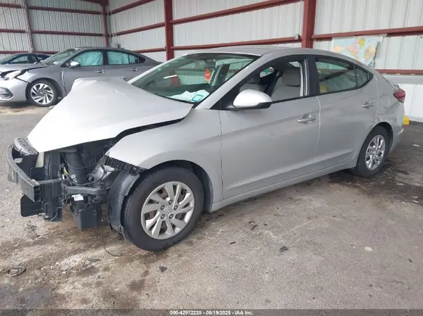 5NPD74LF0KH448006 2019 HYUNDAI ELANTRA - Image 2