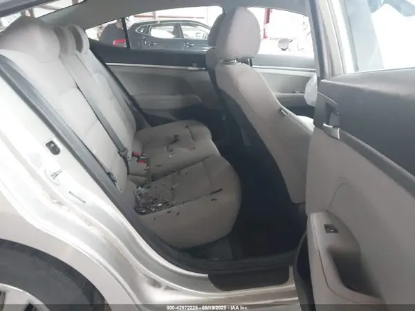 5NPD74LF0KH448006 2019 HYUNDAI ELANTRA - Image 8