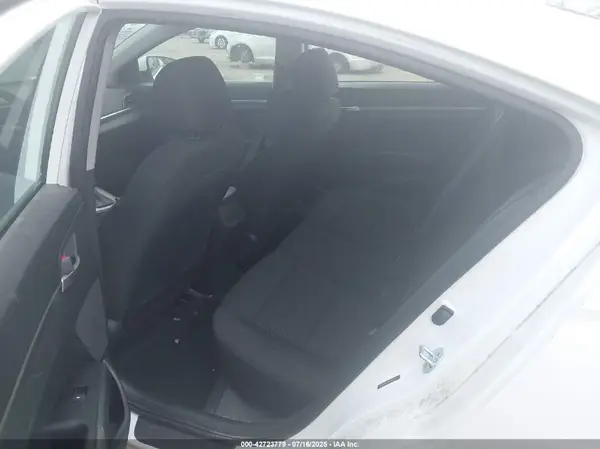 5NPD74LF0KH448104 2019 HYUNDAI ELANTRA - Image 8