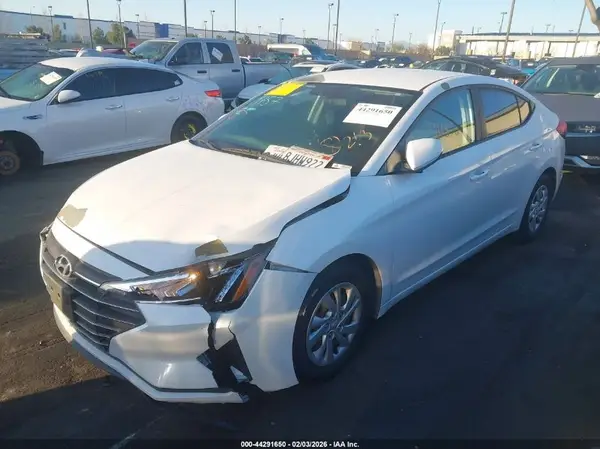 5NPD74LF0KH451097 2019 HYUNDAI ELANTRA - Image 2