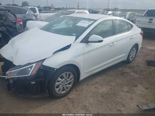 5NPD74LF0KH452203 2019 HYUNDAI ELANTRA - Image 2
