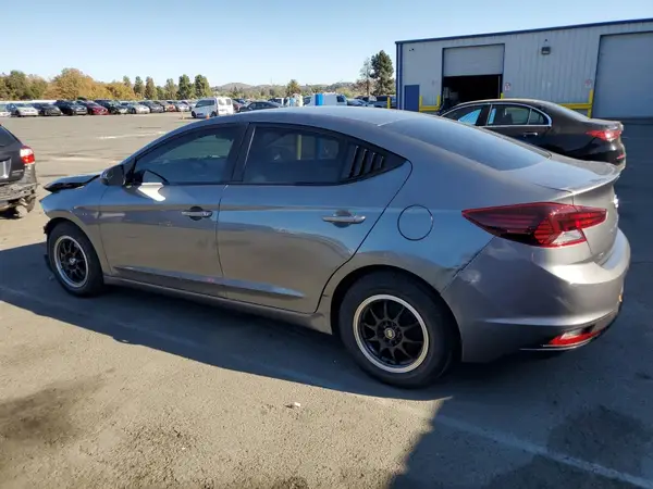 5NPD74LF0KH452461 2019 HYUNDAI ELANTRA - Image 2