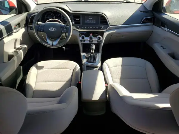 5NPD74LF0KH472242 2019 HYUNDAI ELANTRA - Image 8