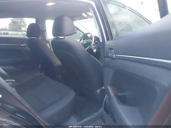 5NPD74LF0KH475853 2019 HYUNDAI ELANTRA - Image 8