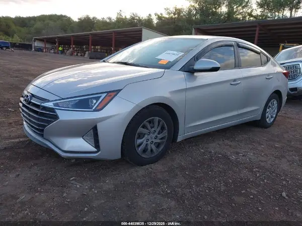 5NPD74LF0KH489915 2019 HYUNDAI ELANTRA - Image 2