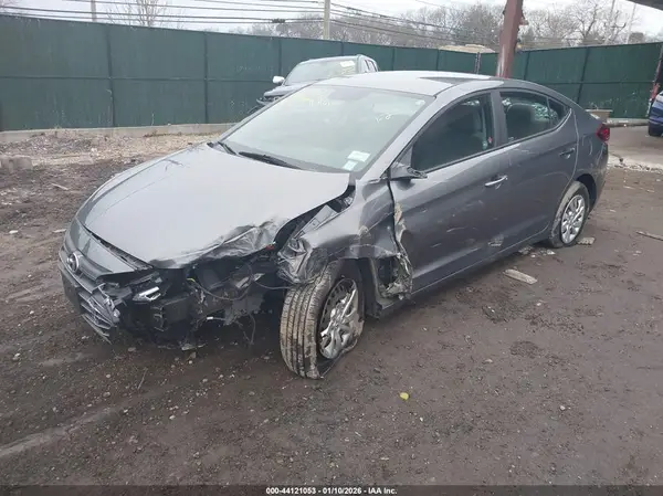 5NPD74LF0KH496492 2019 HYUNDAI ELANTRA - Image 2