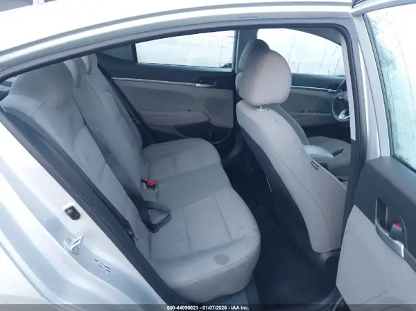 5NPD74LF0KH496637 2019 HYUNDAI ELANTRA - Image 8