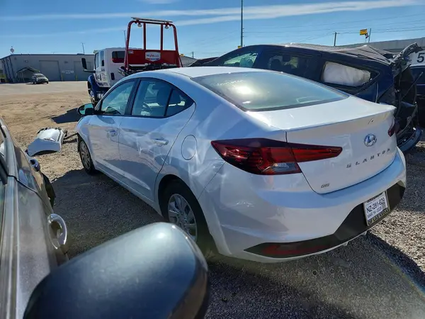 5NPD74LF0LH513020 2020 HYUNDAI ELANTRA - Image 2