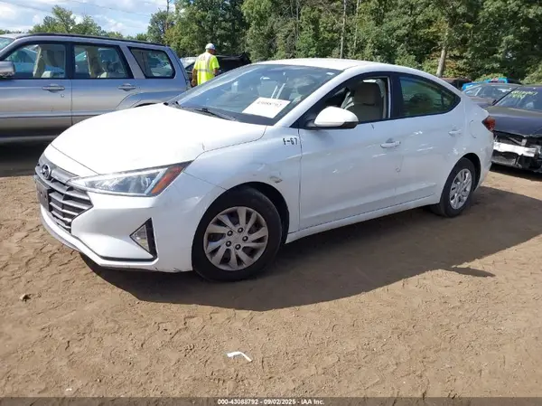 5NPD74LF0LH584931 2020 HYUNDAI ELANTRA - Image 2