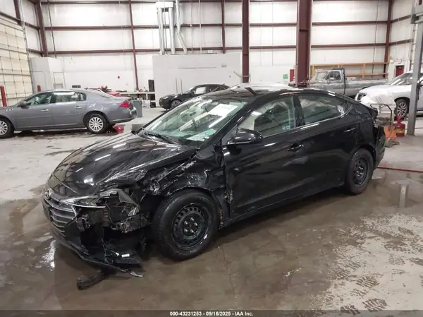 5NPD74LF0LH617863 2020 HYUNDAI ELANTRA - Image 2