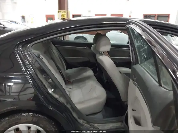 5NPD74LF0LH617863 2020 HYUNDAI ELANTRA - Image 8