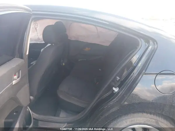 5NPD74LF1HH074661 2017 HYUNDAI ELANTRA - Image 8