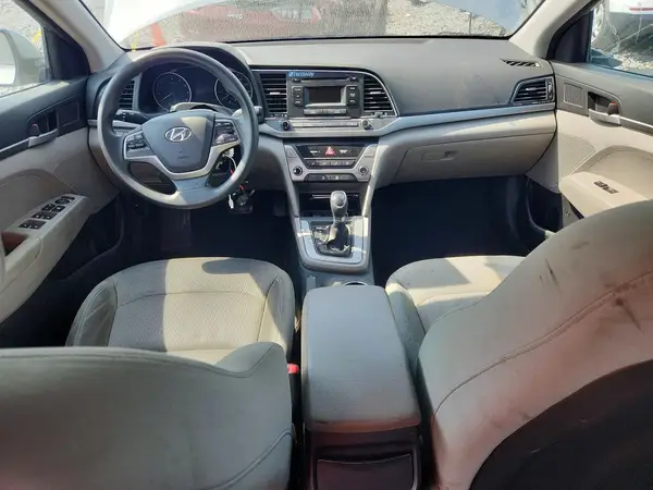 5NPD74LF1HH077088 2017 HYUNDAI ELANTRA - Image 8
