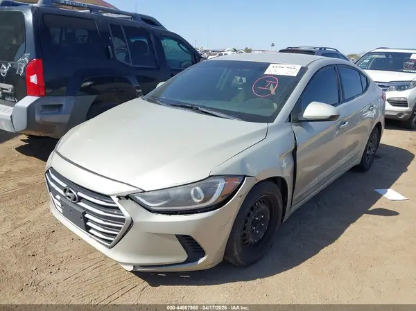 5NPD74LF1HH081710 2017 HYUNDAI ELANTRA - Image 2