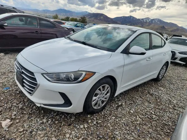 5NPD74LF1HH083957 2017 HYUNDAI ELANTRA - Image 1