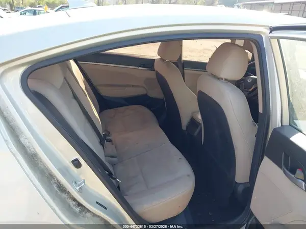 5NPD74LF1HH084588 2017 HYUNDAI ELANTRA - Image 8