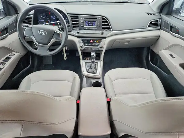 5NPD74LF1HH086812 2017 HYUNDAI ELANTRA - Image 8