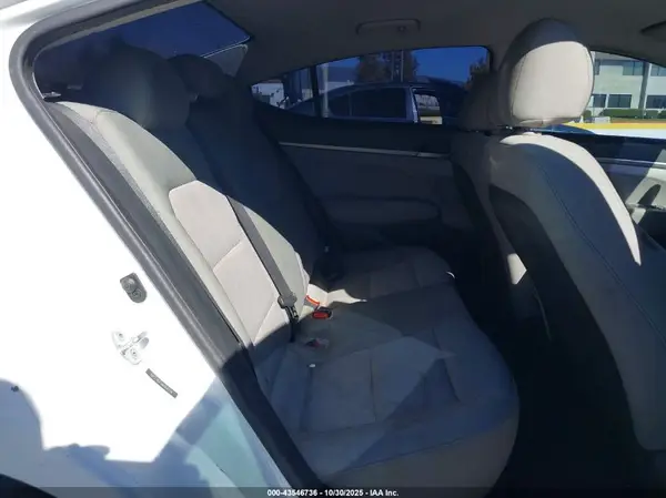 5NPD74LF1HH094554 2017 HYUNDAI ELANTRA - Image 8