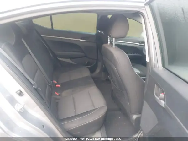 5NPD74LF1HH099124 2017 HYUNDAI ELANTRA - Image 8