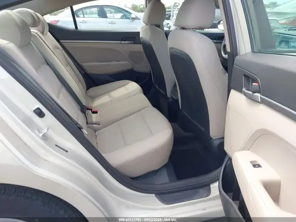 5NPD74LF1HH101650 2017 HYUNDAI ELANTRA - Image 8