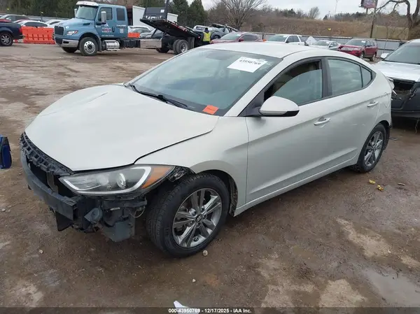 5NPD74LF1HH101700 2017 HYUNDAI ELANTRA - Image 2