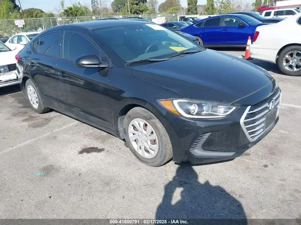 5NPD74LF1HH102197 2017 HYUNDAI ELANTRA - Image 1