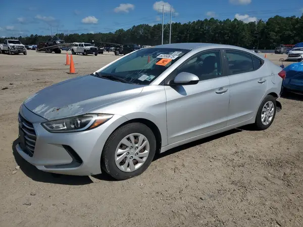 5NPD74LF1HH102975 2017 HYUNDAI ELANTRA - Image 1