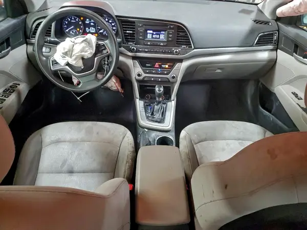 5NPD74LF1HH111918 2017 HYUNDAI ELANTRA - Image 8