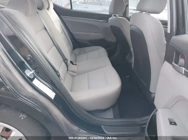 5NPD74LF1HH125530 2017 HYUNDAI ELANTRA - Image 8