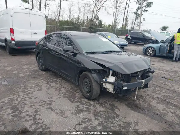 5NPD74LF1HH126810 2017 HYUNDAI ELANTRA - Image 1