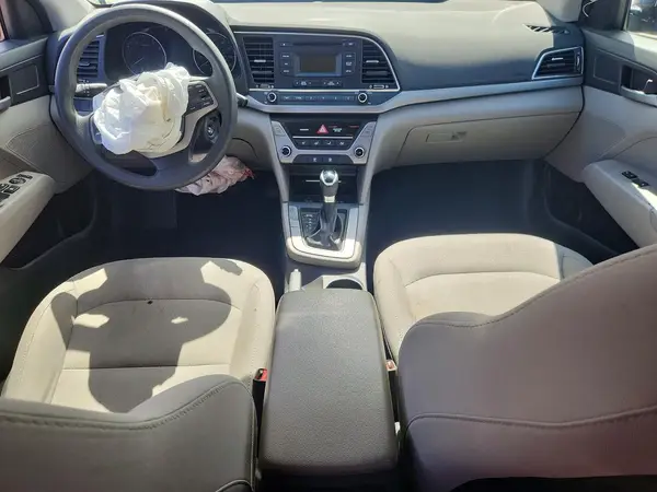 5NPD74LF1HH135247 2017 HYUNDAI ELANTRA - Image 8