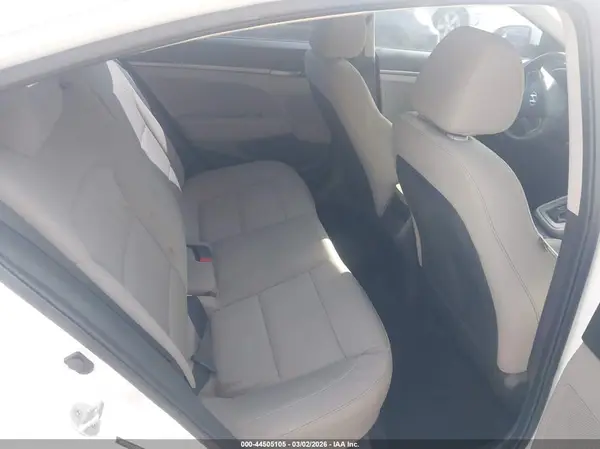 5NPD74LF1HH136091 2017 HYUNDAI ELANTRA - Image 8