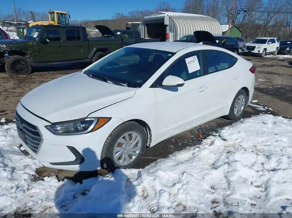 5NPD74LF1HH137144 2017 HYUNDAI ELANTRA - Image 2