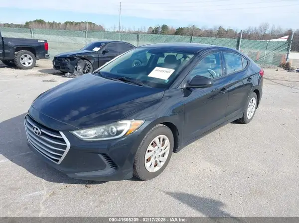 5NPD74LF1HH144482 2017 HYUNDAI ELANTRA - Image 2