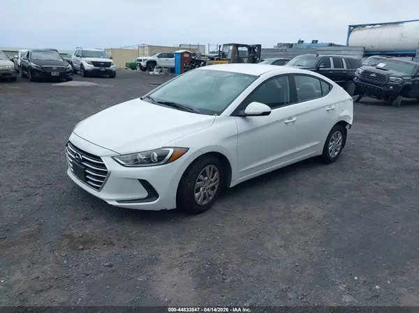 5NPD74LF1HH153120 2017 HYUNDAI ELANTRA - Image 2