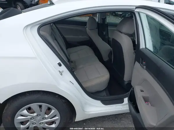 5NPD74LF1HH153120 2017 HYUNDAI ELANTRA - Image 8